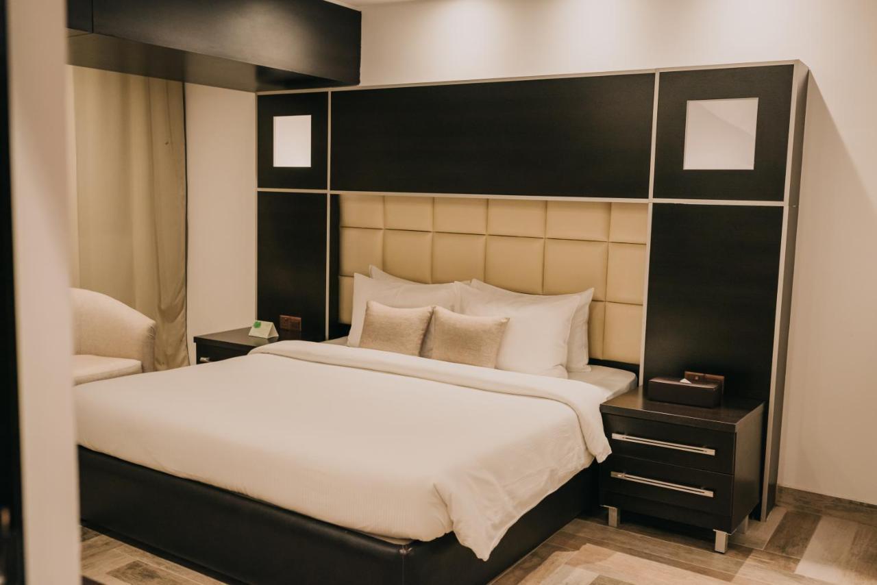 Ashur Hotel Dukhan Kültér fotó