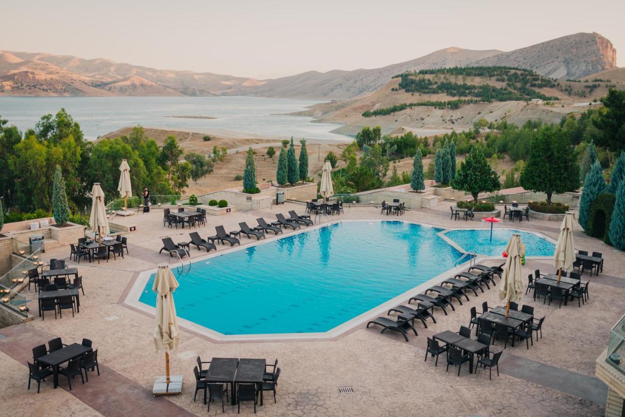 Ashur Hotel Dukhan Kültér fotó