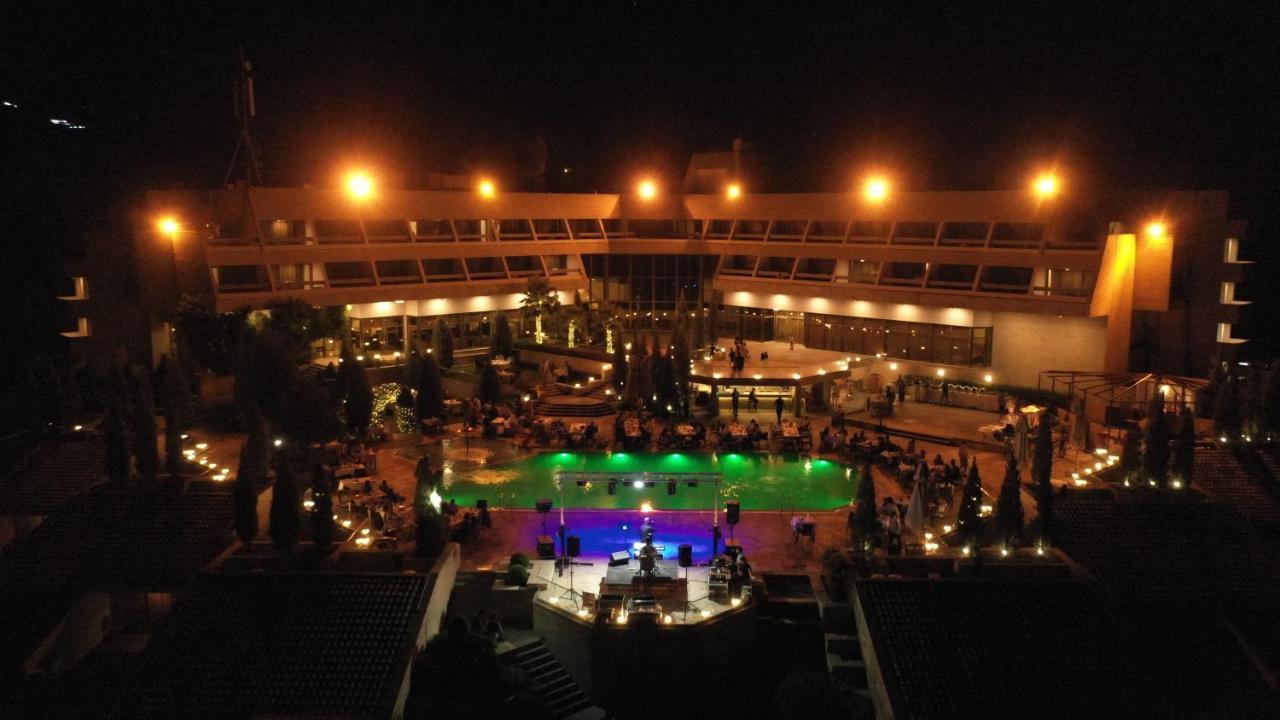 Ashur Hotel Dukhan Kültér fotó