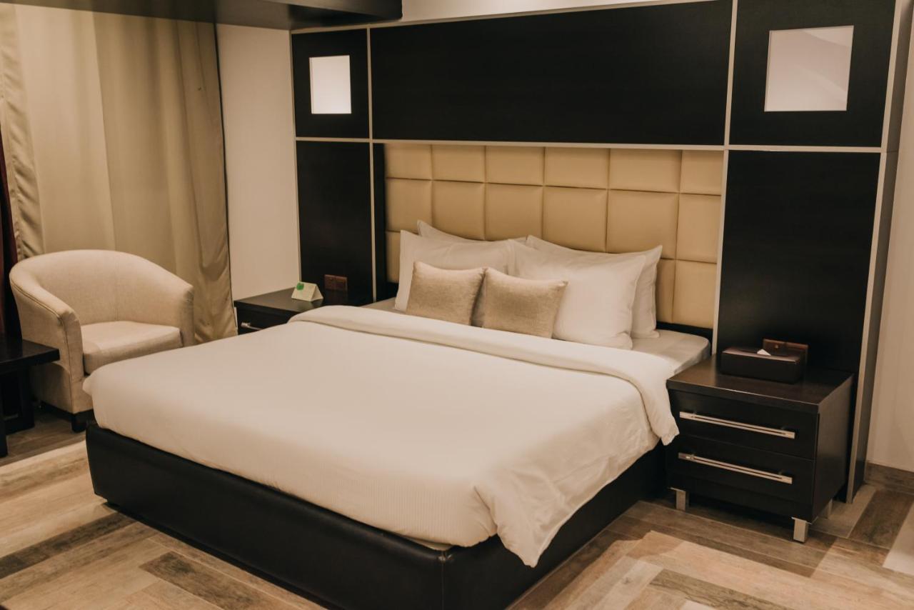 Ashur Hotel Dukhan Kültér fotó